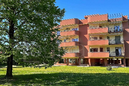 Foto Appartamento in Via Abruzzi 14, Pieve Emanuele Fizzonasco di 115 m²