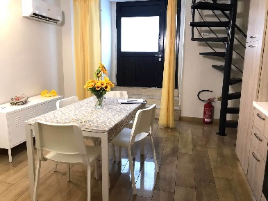 Foto Appartamento in Via Pozzo Mulino 32, Catania Centro Storico di 40 m²