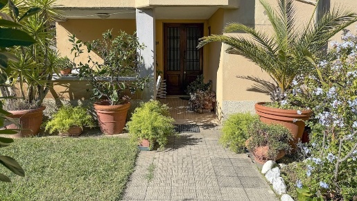 Foto Appartamento in Via Giraldina 27, Camaiore Lido di Camaiore di 154 m²