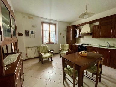 Foto Appartamento in Via Marconi Snc, Pietrasanta di 57 m² con 4 locali