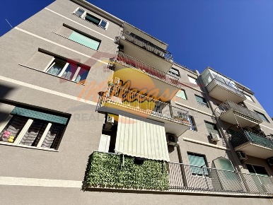 Foto Appartamento in via Vanvitelli, Siracusa Bosco Minniti di 110 m²