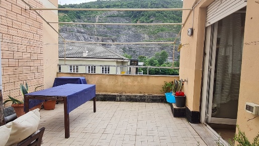 Foto Appartamento in Via Luigi Gherzi, Genova Molassana di 98 m² in vendita