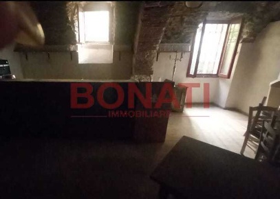 Foto Locale commerciale in Via Garibaldi 25, Lerici di 52 m² con 2 locali