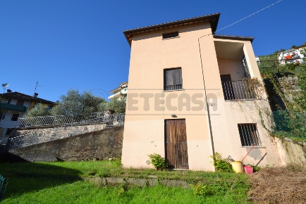 Foto Villa singola a Valdagno Centro di 68 m² con 3 locali in vendita