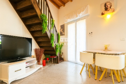 Foto Appartamento in via Lamarmora, Sirmione di 50 m² con 2 locali