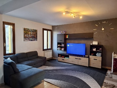 Foto Villa bifamiliare in via roma, Corbola di 150 m² con 7 locali