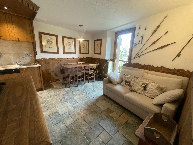 Foto Appartamento in Via San Giocondo, Courmayeur Centro di 65 m²