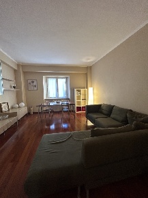 Foto Appartamento in PIAZZA DEL PAPA, Ancona Corsi di 80 m² con 4 locali