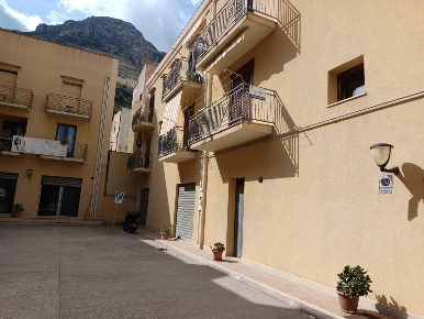 Foto Appartamento a Castellammare del Golfo Centro di 145 m² con 6 locali