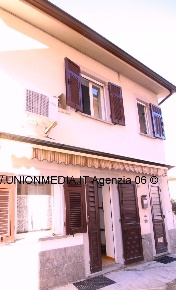 Foto Case semi ndipendenti a Arcola Centro di 83 m² con 4 locali in vendita