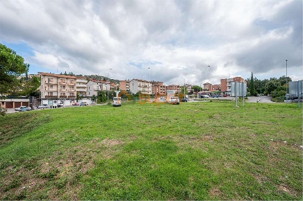 Foto Terreno edificabile in Via Gramsci  117, Corciano di 3500 m²