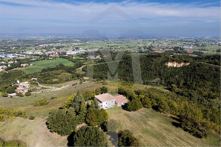 Foto Casa indipendente in Ermete Conti, San Polo d'Enza Centro di 300 m²