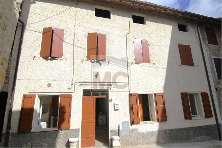 Foto Appartamento in strada provinciale  89, Viano Centro di 250 m²