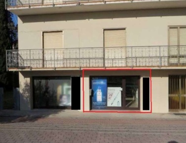 Foto Negozio in Viale Santa Margherita, Caorle Centro di 39 m² con 1 locali