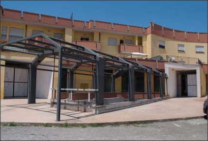 Foto Negozio in VIA CAPOCROCE, Sonnino di 77 m² con 1 locali in vendita