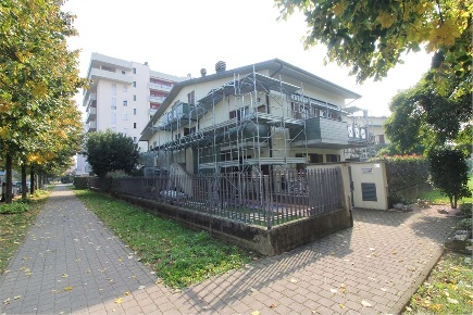 Foto Appartamento in Via Cherubini 12, Dalmine Centro, Sforzatica di 170 m²