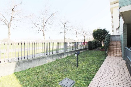 Foto Appartamento in Via Cherubini 12, Dalmine Centro, Sforzatica di 170 m²