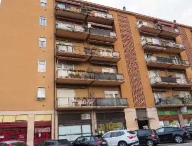 Foto Appartamento in Via Marco Vitruvio, Verona Stadio di 78 m² in vendita