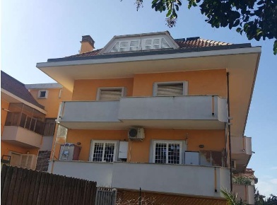 Foto Appartamento in Via Bolzano, Albano Laziale Pavona di 129 m²