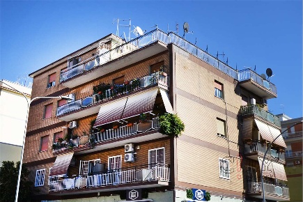 Foto Appartamento in Via Urbano Rattazzi, Pomezia Pomezia Centro di 105 m²