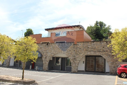 Foto Villa singola a Barzana di 260 m² con 4 locali in vendita