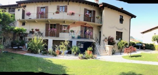 Foto Casa indipendente a Tignale Prabione di 324 m² con 11 locali