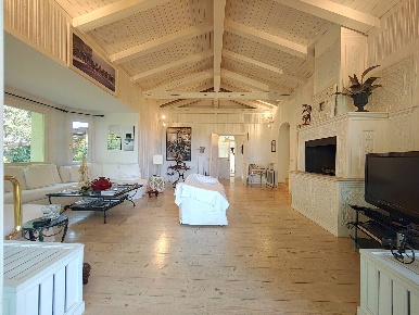 Foto Villa singola in Golf Club Bogogno, Bogogno di 360 m² con 9 locali