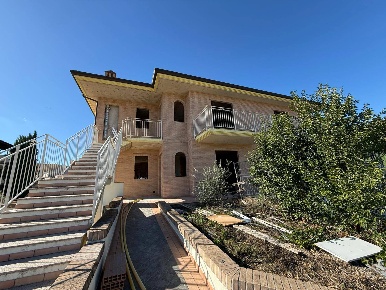 Foto Appartamento a Fermo di 90 m² con 3 locali in vendita