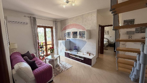 Foto Attico in Via Pasquale Soccio, Vieste di 116 m² con 4 locali