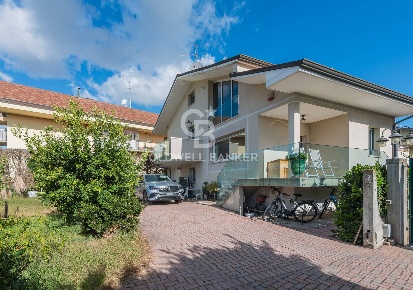 Foto Villa singola in via Acquario, Cesenatico Villamarina Monte di 275 m²