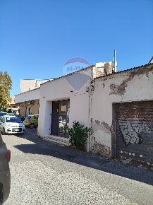 Foto Locale commerciale a Anzio Sacro Cuore di 74 m² con 1 locali