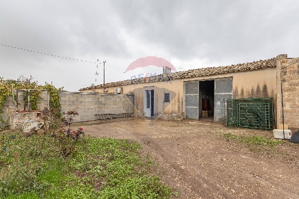 Foto Casa indipendente in Contrada Piano Mondello, Chiaramonte Gulfi Centro