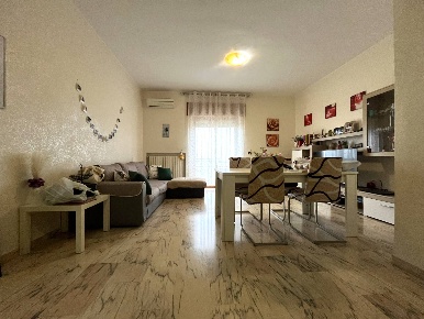 Foto Appartamento in Viale Vincenzo de Filippis, Catanzaro di 70 m²