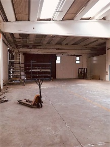 Foto Capannone industriale in Via Toscanini, Ferrara di 545 m² in affitto