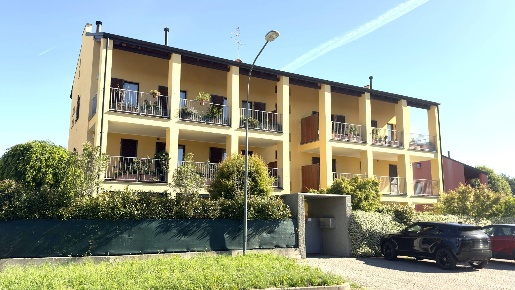 Foto Appartamento in Via Isarco, Vimercate Oreno, Velasca di 173 m²