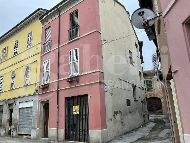 Foto Casa indipendente in SAN GIOVANNI BOSCO, Faenza di 234 m² con 6 locali