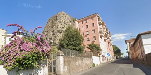 Foto Appartamento in Via del Torrione 3, Albano Laziale Centro di 70 m²