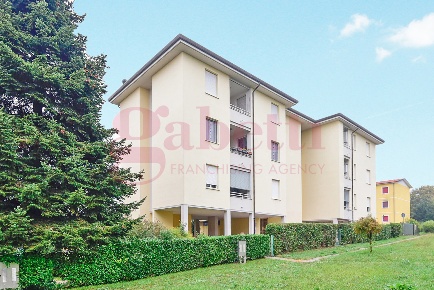 Foto Appartamento in Via Giovanni XXIII, Figino Serenza Centro di 100 m²