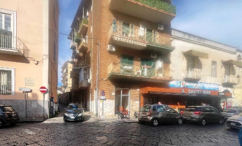 Foto Negozio in Pisa, Casoria Centro di 45 m² con 1 locali in affitto