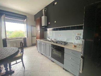 Foto Appartamento in Via RODOLFO MORANDI 13, Torino di 100 m² con 5 locali