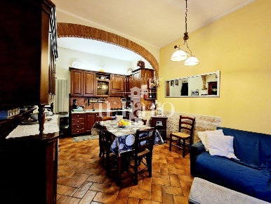 Foto Casa indipendente a Signa San Mauro di 115 m² con 4 locali in vendita