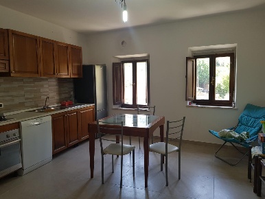 Foto Appartamento a Calci Centro di 200 m² con 7 locali in vendita