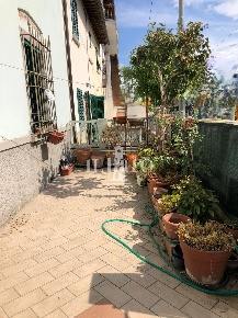 Foto Casa indipendente a Campi Bisenzio Sant'Angelo, Vingone di 187 m²