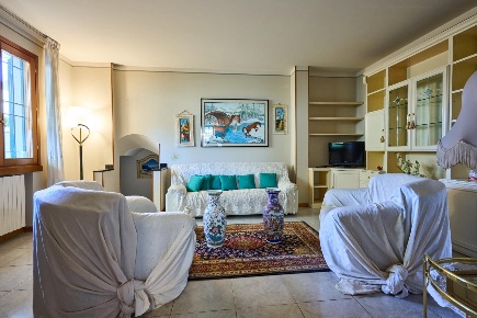 Foto Appartamento a Empoli Pretura - Sanzio di 110 m² con 6 locali