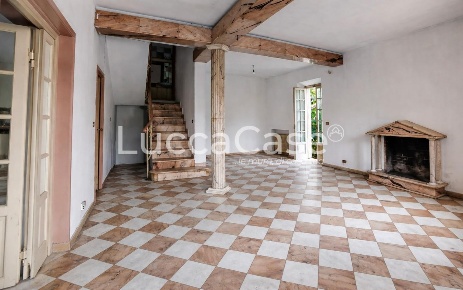 Foto Casa indipendente a Lucca Pontetetto - Sorbano del Giudice di 210 m²