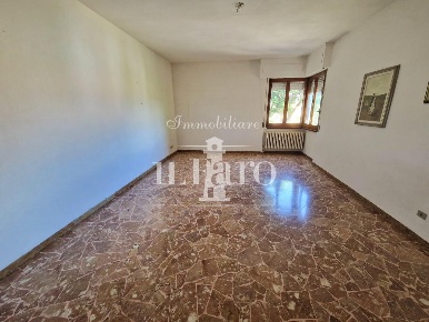 Foto Appartamento a Campi Bisenzio Centro di 114 m² con 4 locali in vendita
