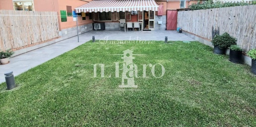 Foto Appartamento a Campi Bisenzio San Giusto, San Cresci di 81 m²