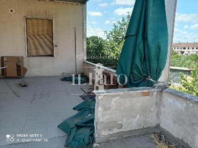Foto Casa indipendente a Campi Bisenzio San Martino, San Lorenzo di 478 m²
