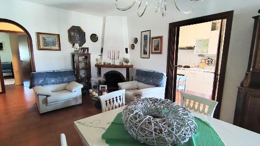 Foto Appartamento a Calcinaia Fornacette di 110 m² con 4 locali in vendita