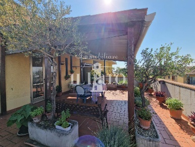 Foto Attico a Campi Bisenzio Capalle, La Villa, Esselunga di 130 m²